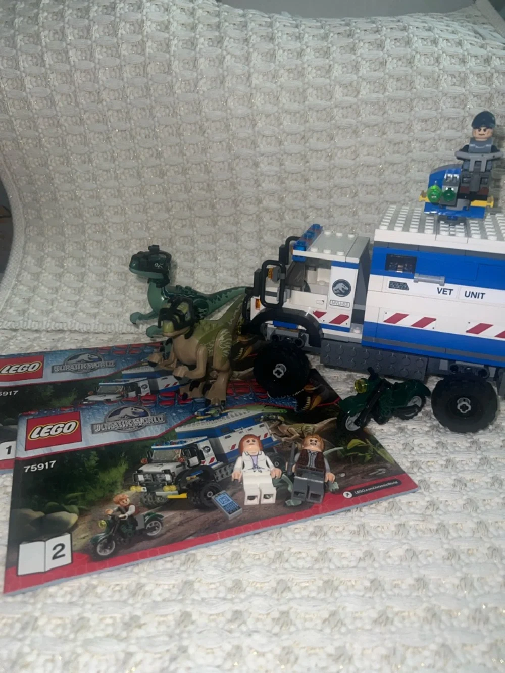 LEGO 75917 Jurassic World Vet Unit Truck with Dinosaurs No Box Complete Set RARE